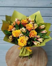 Букет цветов из:  Альстромерии и Розы в Старобалтачево