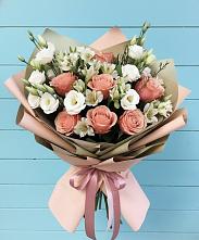 Букет цветов из:  Розы, Альстромерии и Лизиантусы в Старобалтачево