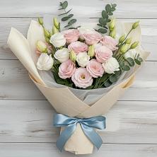 Букет цветов из:  Лизиантусы в Старобалтачево