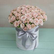 Цветочная композиция из Розы в шляпной коробке в Старобалтачево