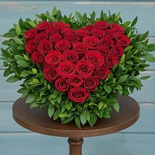 Цветочная композиция из Розы в виде сердца в Старобалтачево