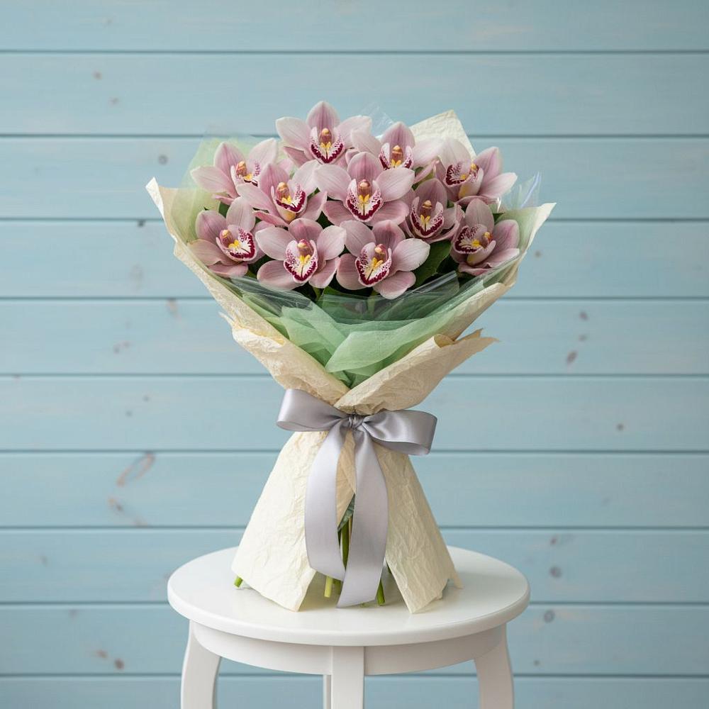 Букет цветов из: Орхидеи и Розы в Старобалтачево