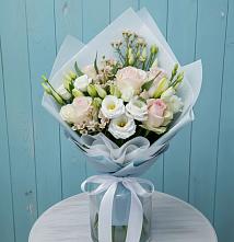 Букет цветов из:  Розы и Лизиантусы в Старобалтачево