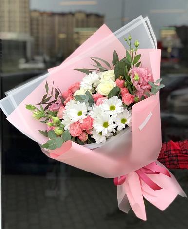 Букет цветов из: Розы, Лизиантусы и Хризантемы в Старобалтачево