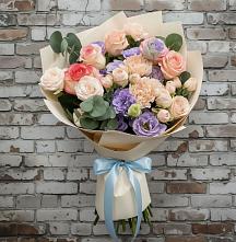 Букет цветов из:  Розы, Лизиантусы и Гвоздики #REPLACE_PRED# Старобалтачево