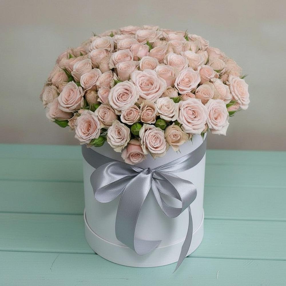 Цветочная композиция из Розы в шляпной коробке в Старобалтачево