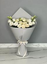 Букет цветов из:  Розы и Лизиантусы в Старобалтачево